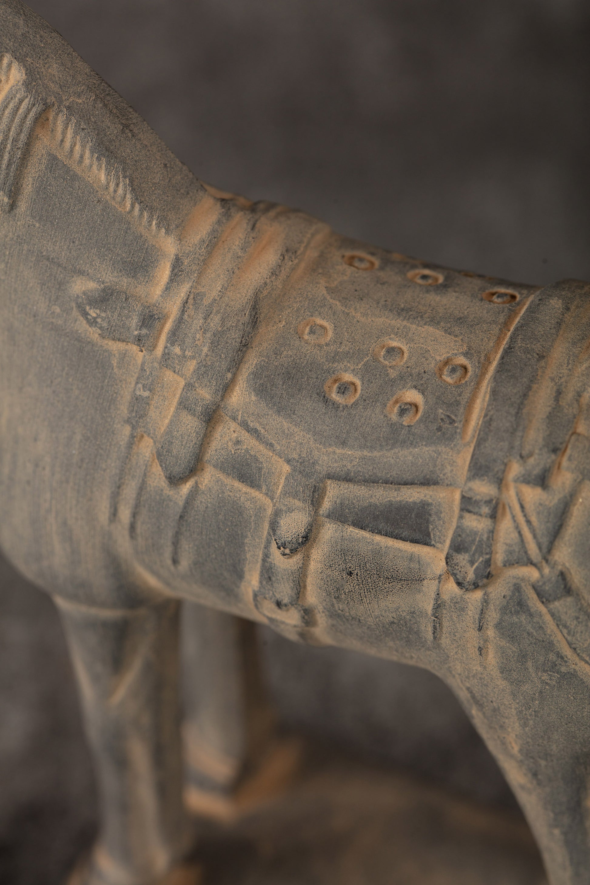 15CM Horse - CLAYARMY -Top-down perspective revealing the artistic saddle craftsmanship on our 15CM Clayarmy Terracotta Horse.