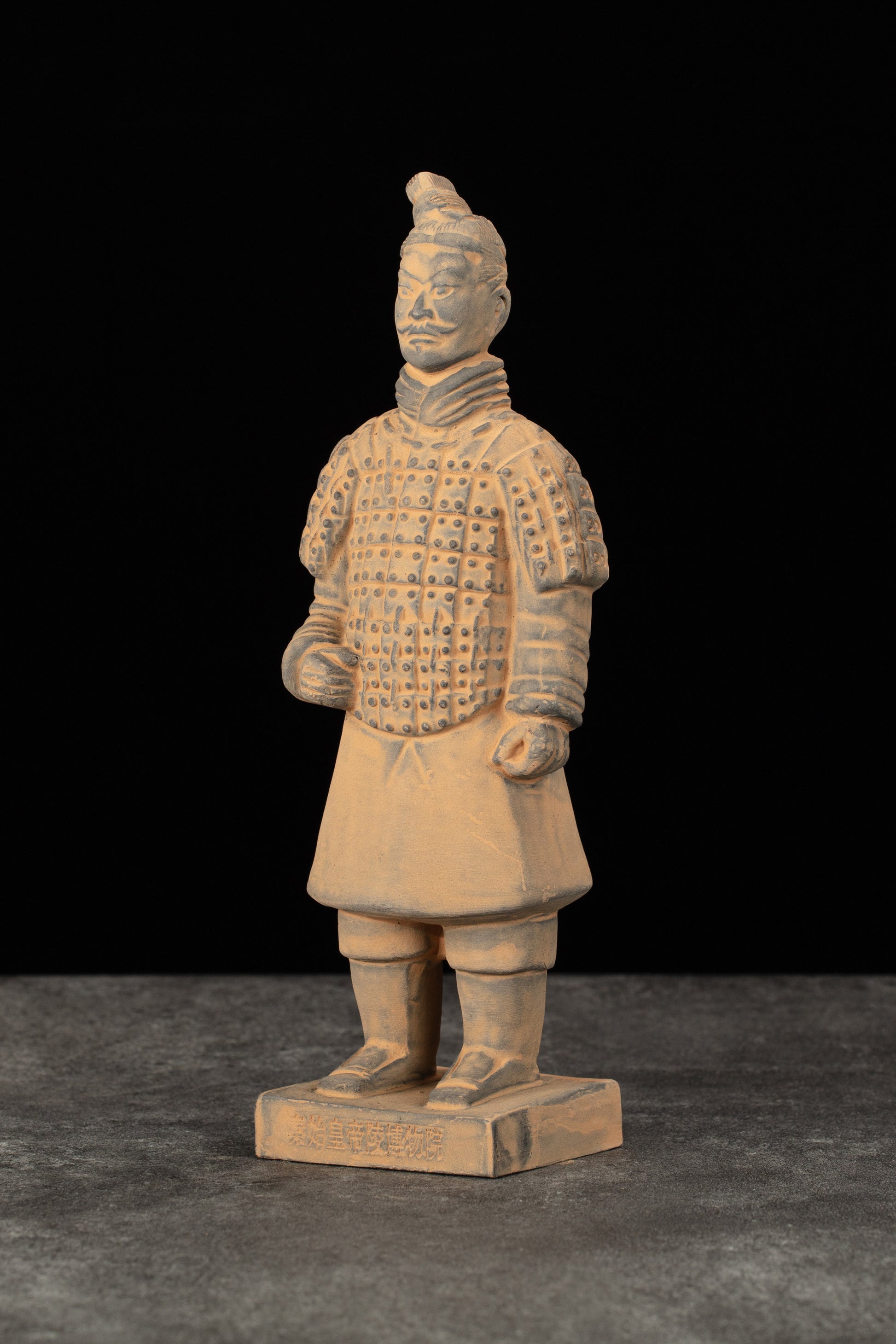 20CM Soldier - CLAYARMY-20CM Common Soldier Side View