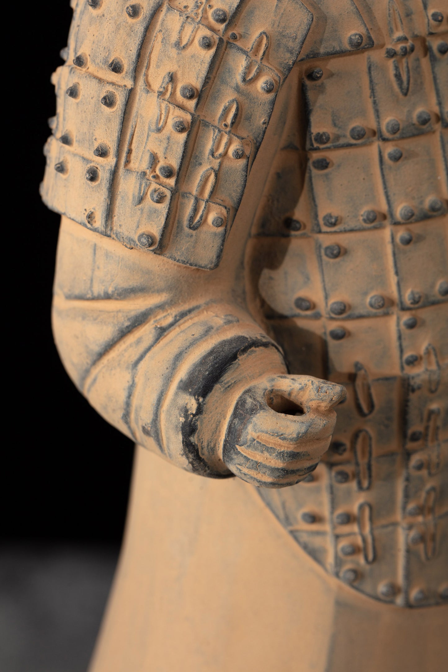 35CM Soldier - CLAYARMY-35CM Terracotta Soldier Figurine Close-up