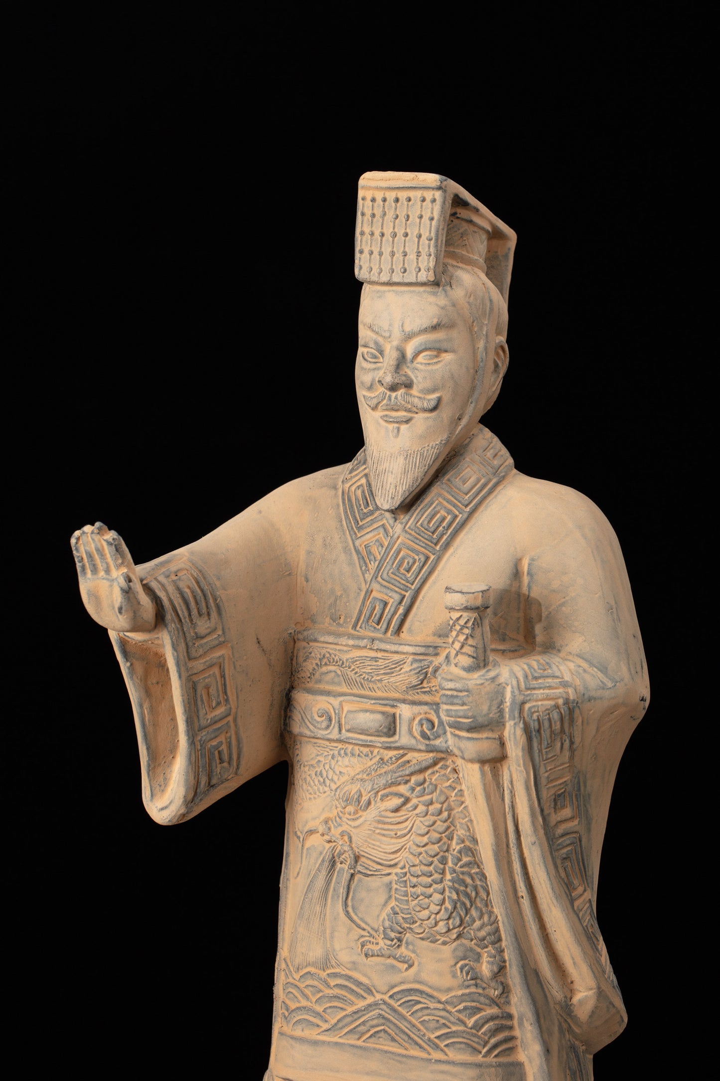 35CM Emperor - CLAYARMY -Close-up of the hands and weapon of Clayarmy's 35CM Emperor Qin Terracotta Warrior, emphasizing attention to detail.