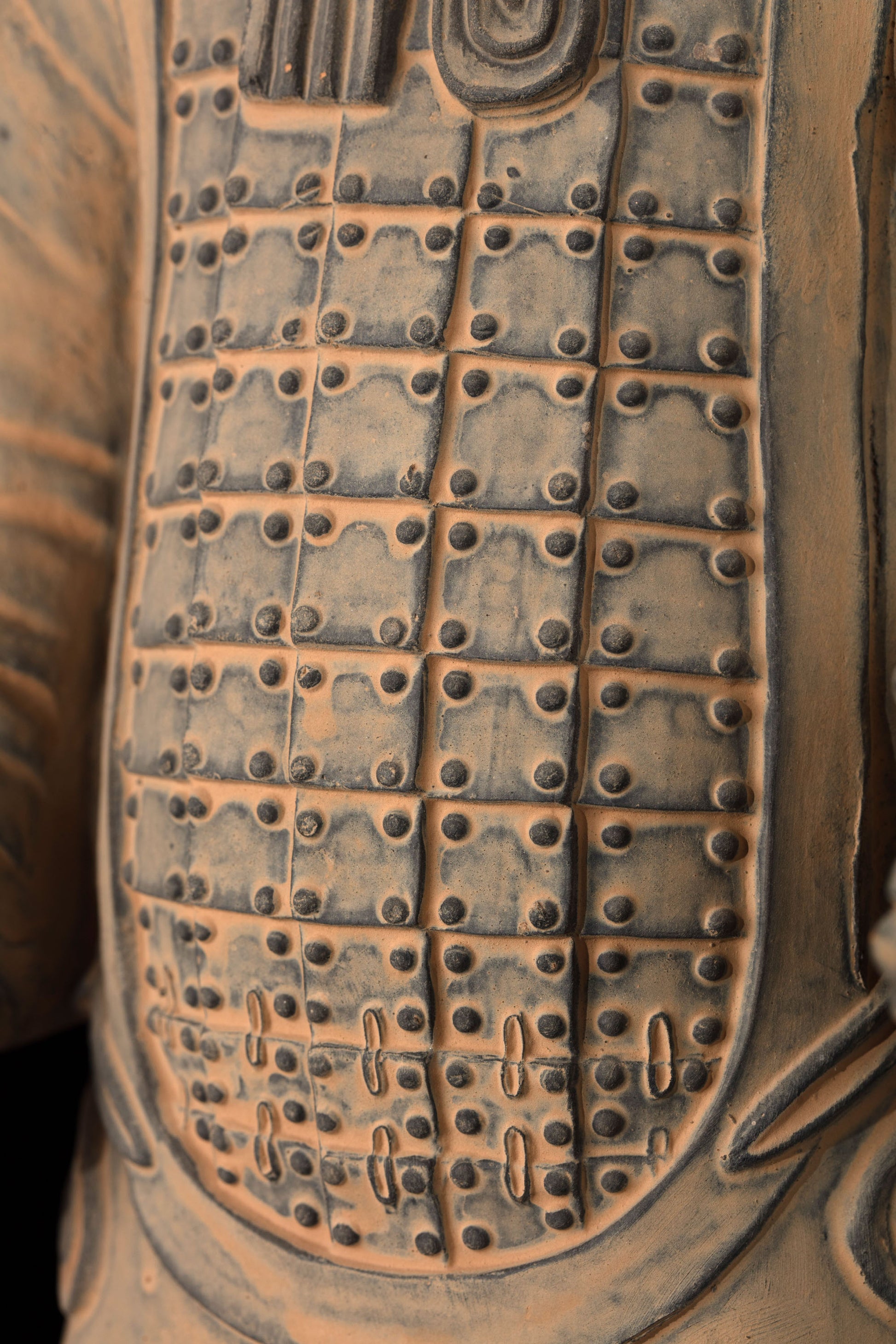 55CM Officier - CLAYARMY-Exquisite patterns and designs painted on the armor of the 55CM Clayarmy Officer.