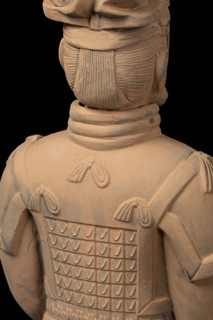 70CM General - CLAYARMY-Military Precision and Grace: Detailed view of the 70CM General, embodying military precision and grace in the sculpted details of armor and accessories.
