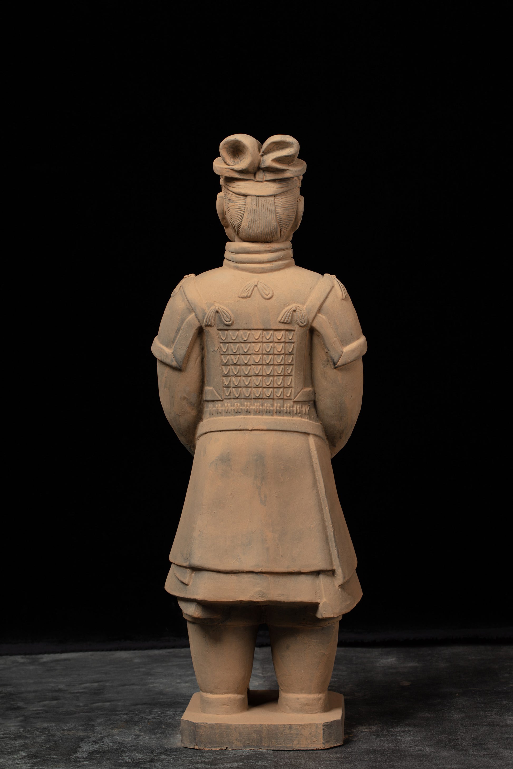 70CM General - CLAYARMY-Dynamic Military Authority: Experience the dynamic military authority of the 70CM Terracotta Army General, embodying the essence of a leader in strategic movement.