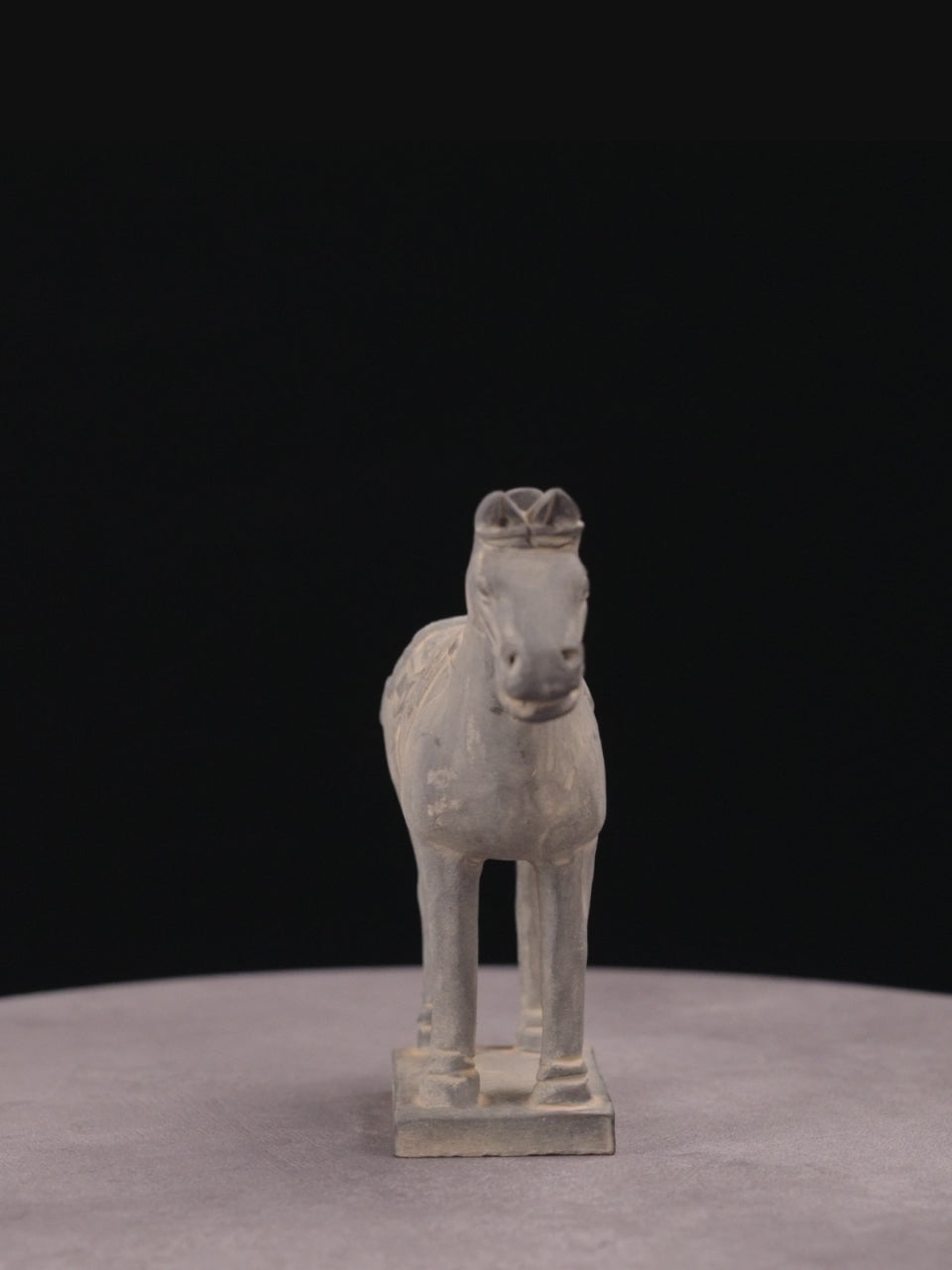 15CM Horse - CLAYARMY -Embark on a journey with our 15CM Clayarmy Terracotta Horse. Witness the artistry and historical significance in this captivating video exploration.